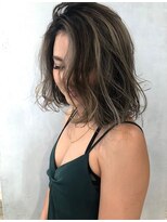 ヌイ 横浜(nui)&nbsp;オリーブアッシュハイライト_前髪マチルダボブピンクベージュ