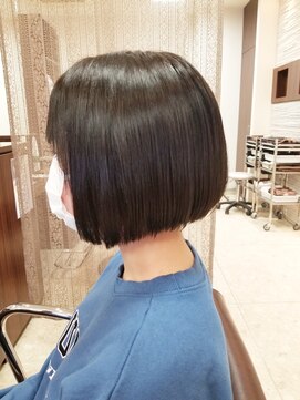ブランシェ 名鉄小幡駅前店 切りっぱなしボブ