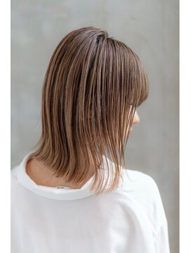 オースティン 門前仲町(AUSTIN) 前髪かき上げイメチェンイヤリングカラーラベンダーカラーくびれ