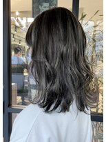 アイフィール アヴェダ 瑞江店(i feel AVEDA)&nbsp;シルバーハイライト