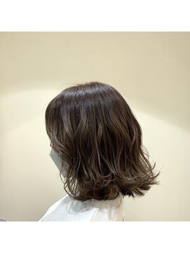 ティアム(Tiam) 切りっぱなしボブ