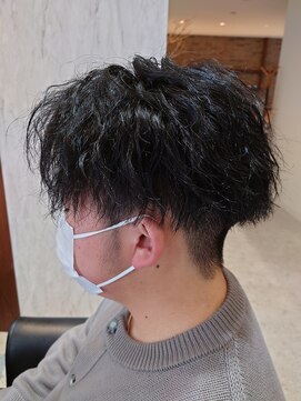 パシフィックダズールコパン(Pacific Dazzle copain) 神戸メンズツイストスパイラル　波巻き　シークレットパーマ