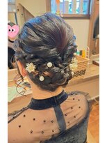 アカリ(akari)&nbsp;上品お呼ばれヘア