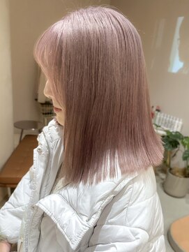 ヒビヲ(HIBIO) ハイトーンカラーミルクティーベージュピンクベージュ横浜西口