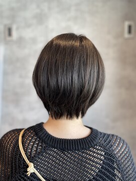 リタヘアー(Lita Hair) 透明感ショートボブ