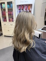 ステレオ 知立店(STEREO)&nbsp;Goodbye色ムラ！ブリーチ2回でミルクティーグレージュ☆