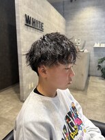 アンダーバーホワイト 鳳店(_WHITE)&nbsp;ツイストスパイラルパーマ