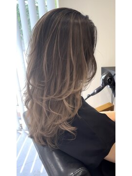 リーベル(Re bell) ハイライト×ベージュカラー×艶ロング【白髪対応可能】