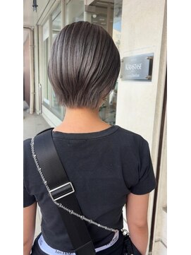 デュールイースト(Duul East) ダブルカラー×ショート