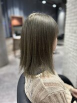 リーオオサカ(Lee Osaka)&nbsp;ブリーチカラー×オリーブベージュ/かれん