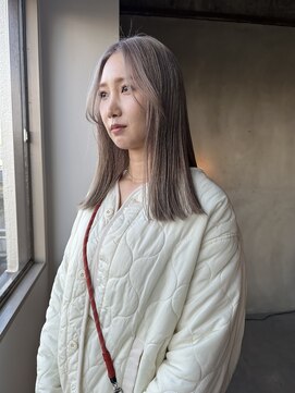 ラジ(Laji) ハイトーングレージュ