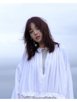 ヴィル(VILLE) ミディアムレイヤー ニュアンスウェーブ