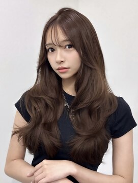 ロムーク 表参道(LOMKH) 小顔ロングレイヤーカット顔周り冬グレージュカラー透明感カラー