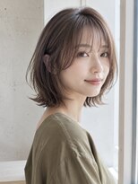 ラベストオイケ(LOVEST OIKE)&nbsp;【LOVESTOIKE】外ハネレイヤーボブ×ミルクティーベージュ