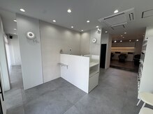 アグ ヘアー ムー 大和郡山店(Agu hair Mu)