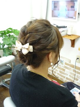 エイチワイヘアーデザイン(HY hair design) ロープ編みアレンジ