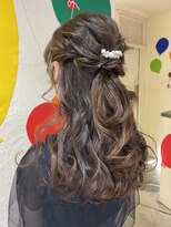 スタジオドーム(studio DOmE)&nbsp;パーティハーフアップスタイル/カール/結婚式/二次会/ドレス