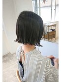 切りっぱなしボブ□