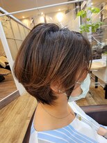 ヘアーズビースリー ポートサイド 大人くびれX丸みショート 20代30代40代50代
