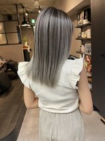 サニー 渋谷(SUNNY) スジ感しっかりバレイヤージュ、ハイライトグレージュ