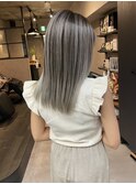 スジ感しっかりバレイヤージュ、ハイライトグレージュ