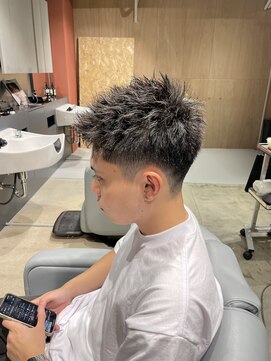 エメン(EMEN) フェードスパイキー 担当土井