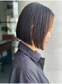 前下がりボブ/切りっぱなしボブ