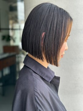 サーカス(circus) 前下がりボブ/切りっぱなしボブ