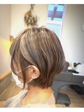 オルオル(Olu Olu) ショートボブ　デザインハイライト