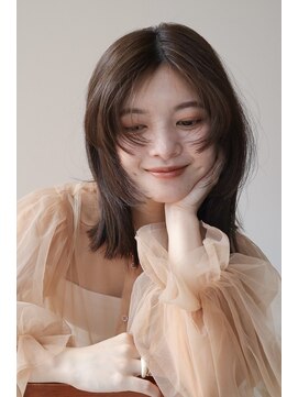 シスタ(SISTA) 切りっぱなしロブフェイスレイヤーアースカラー【自由が丘】