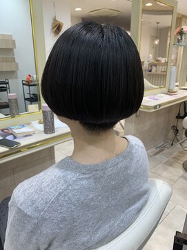 アッシュ 仙川店(Ash) ツーブロックショート前下がり刈り上げ女子大人ハンサムショート