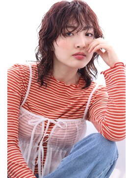 マルシェ(marche) 20代30代40代　ウェーブミディアムウルフ