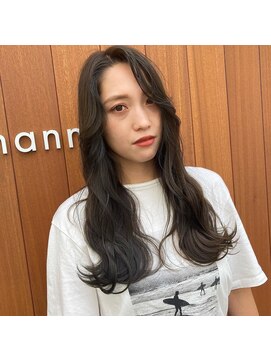 チャンネル(channel) 韓国風大人っぽバングヘアスモキーグレー
