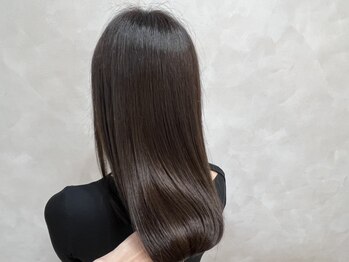 ラクス(Lacus)の写真/【5月18日NEW OPEN】クセはしっかり伸ばしながら、自然な柔らかな仕上がりを叶える極上ストレート