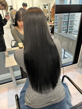 ヴィヴィー 福岡天神店(VIVIE) ワンカラーで出来る色素薄めカラー×縮毛矯正