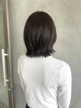 パースラヴ(PERS'LOV) くびれボブ×オリーブカラー