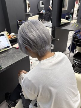 ホワイト 梅田(white) ホワイトシルバーカラー>