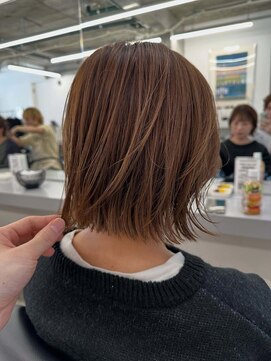 テンション(tension) レイヤーカットボブ髪質改善縮毛矯正札幌駅大通駅バスセンター駅