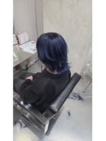 カラット 堺東(CARAT)&nbsp;ネイビーカラー/くびれミディアム/レイヤーカット/ウルフカット