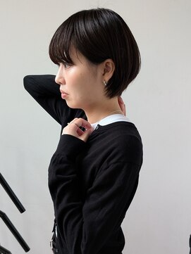 アンジェリカ(Angelica) 黒髪ショート/マッシュ