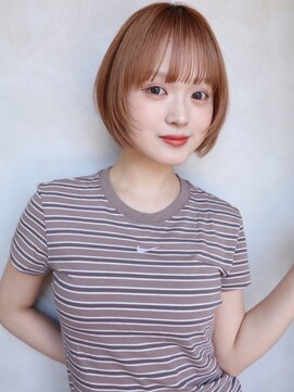 イルウィ(irwi) 【門前仲町】ハッシュカットナチュラルショート ベージュカラー