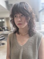 キルト(kilto.) 抜け感くびれウルフ/外ハネパーマ/ニュアンスミディ/富山/