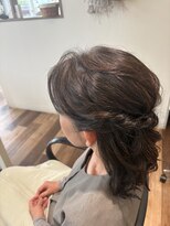 コナ(CONA) ヘアセット