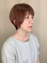 クオート(quoit) 小顔360度補正のひし形ハンサムショート 白髪ぼかし