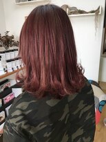 フェリーク(feerique) 個性派カラーの外ハネミディアム