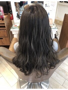 ネオリーブシェリエ 浅草店(Neolive cherie) ハイライトたっぷりベージュ