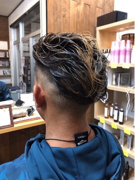 ライフ ヘアーサロン(Life -hair salon-) ●