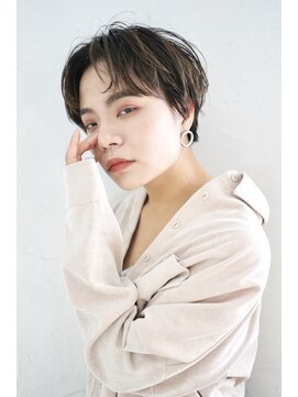 アンド(AND) グラデーションボブ×ハンサムバング