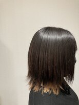 キー(KEY) 切りっぱなしスタイル