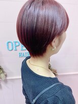 イルウィ(irwi)&nbsp;【トレンド】ワインレッドカラー　マッシュショートヘア